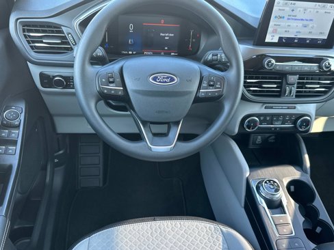 Used 2025 Ford Escape Active image 10