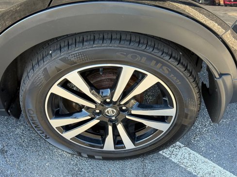 Used 2019 Nissan Kicks SR w/ SR Premium Package image 25