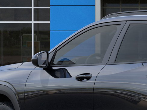 New 2025 Chevrolet Trax LT w/ Driver Confidence Package image 36