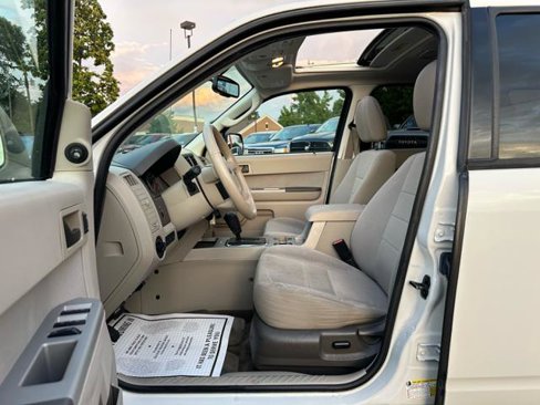 Used 2012 Ford Escape XLT image 10
