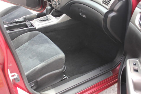 Used 2010 Subaru Impreza 2.5i image 10