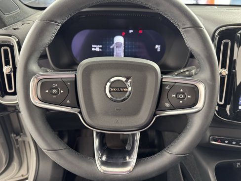 Certified 2023 Volvo C40 P8 Recharge Ultimate image 28