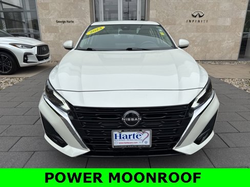 Used 2023 Nissan Altima 2.5 SV w/ SV Premium Package image 2