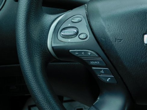 Used 2017 Nissan Pathfinder S image 18