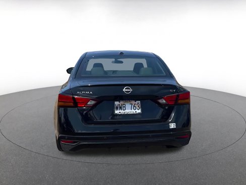 Used 2023 Nissan Altima 2.5 SV image 11
