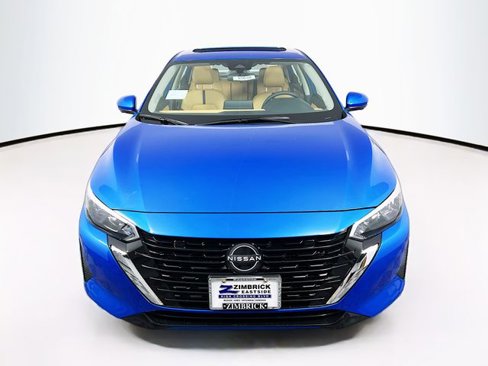 New 2025 Nissan Sentra SV image 2