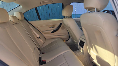 Used 2016 BMW 320i Sedan image 28