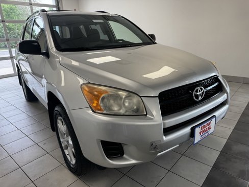 Used 2012 Toyota RAV4 4WD image 2