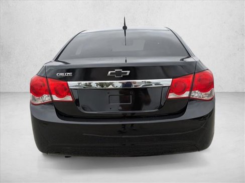 Used 2014 Chevrolet Cruze LS image 7