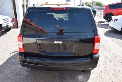 Used 2017 Jeep Patriot Sport image 5