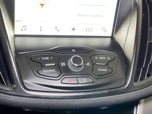 Used 2016 Ford Escape SE w/ SE Leather Comfort Package image 39