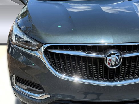 Used 2020 Buick Enclave Premium w/ Sun and Sites Package image 11