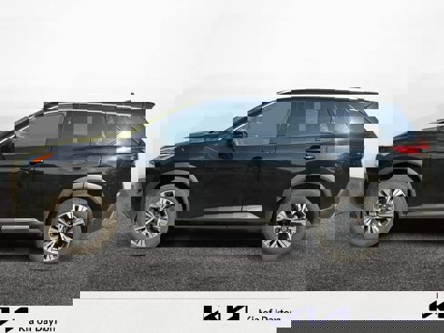 Used 2021 Nissan Rogue SV w/ Premium Package image 2
