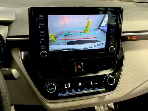 Used 2022 Toyota Corolla LE image 27