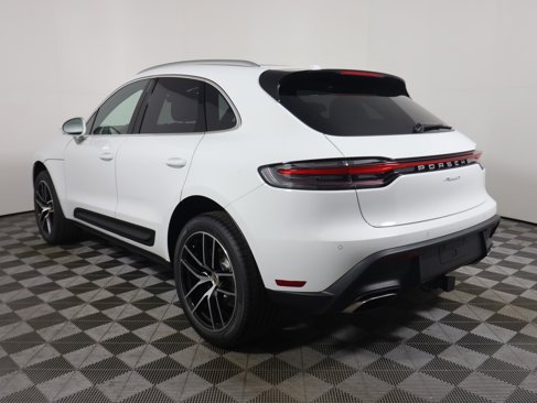 New 2024 Porsche Macan image 3