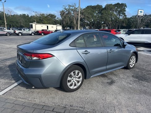 Used 2022 Toyota Corolla LE image 5