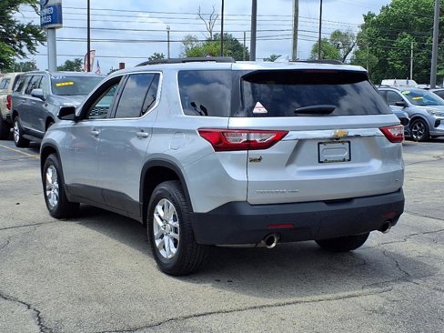 Used 2021 Chevrolet Traverse LT image 5