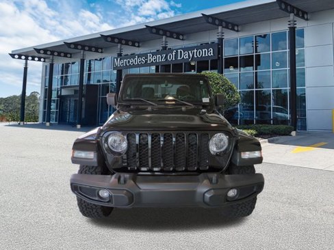 Used 2021 Jeep Gladiator Willys image 9