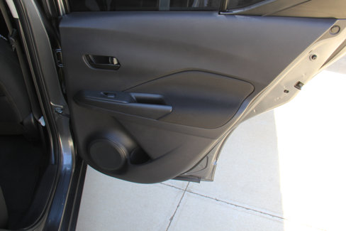 Used 2022 Nissan Kicks S image 27