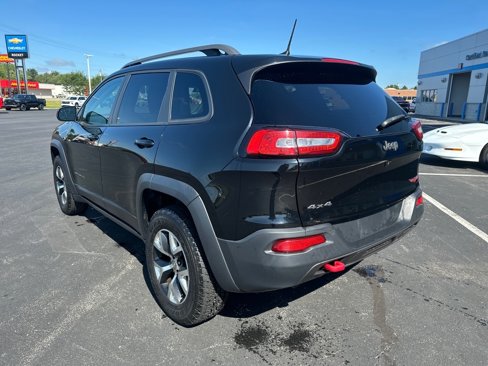 Used 2017 Jeep Cherokee Trailhawk image 7
