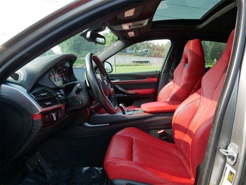 Used 2019 BMW X6 M w/ Executive Package image 8