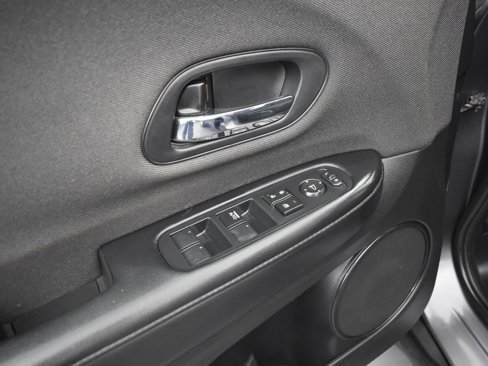 Used 2019 Honda HR-V LX image 25