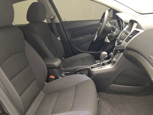 Used 2014 Chevrolet Cruze LT image 21
