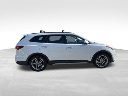 Used 2018 Hyundai Santa Fe Limited image 9