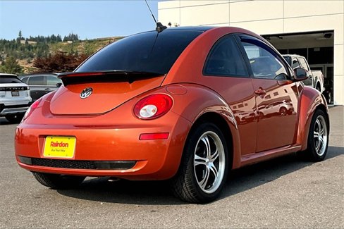 Used 2010 Volkswagen Beetle Red Rock image 5