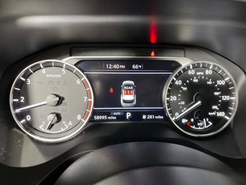 Used 2023 Nissan Rogue SV image 14