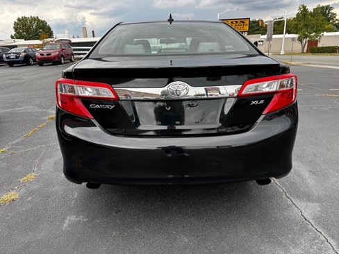 Used 2012 Toyota Camry SE image 6