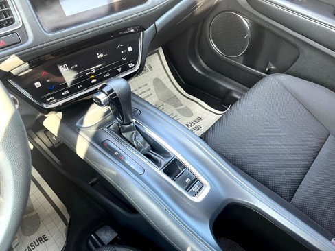 Used 2017 Honda HR-V EX image 21