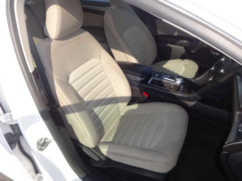 Used 2019 Ford Fusion S image 9
