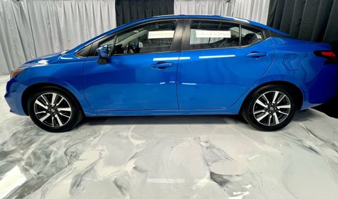 Used 2021 Nissan Versa SV image 9