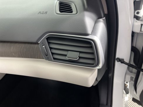 Certified 2018 Honda Accord Touring image 20