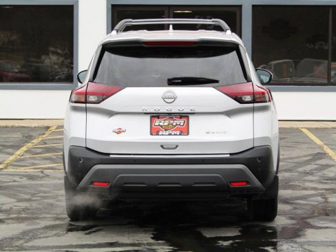 Used 2022 Nissan Rogue SV image 8