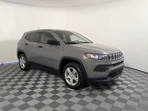 Used 2023 Jeep Compass Sport image 21