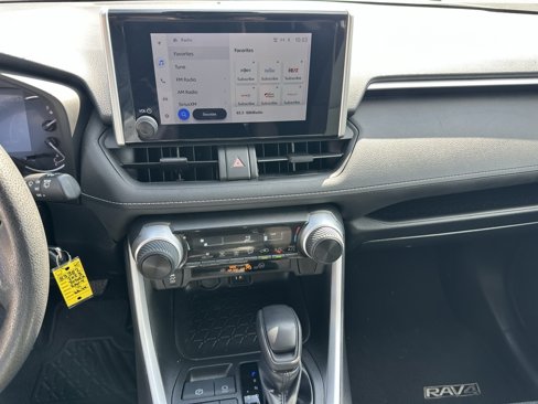 Used 2023 Toyota RAV4 LE image 23