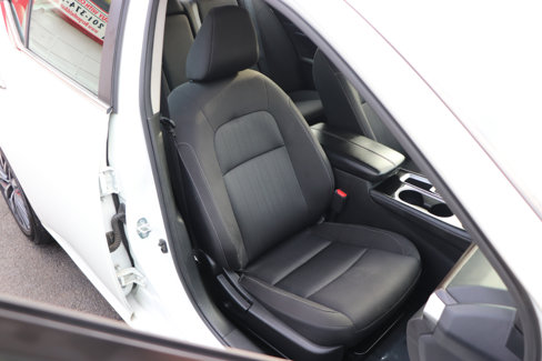Used 2023 Nissan Altima 2.5 SV image 14