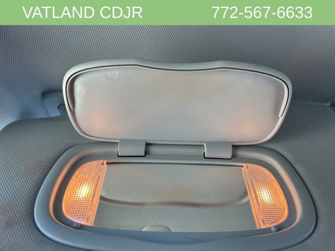 Certified 2021 Jeep Compass Latitude image 27