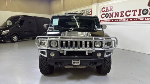 Used 2005 HUMMER H2 w/ Preferred Equipment Group image 3