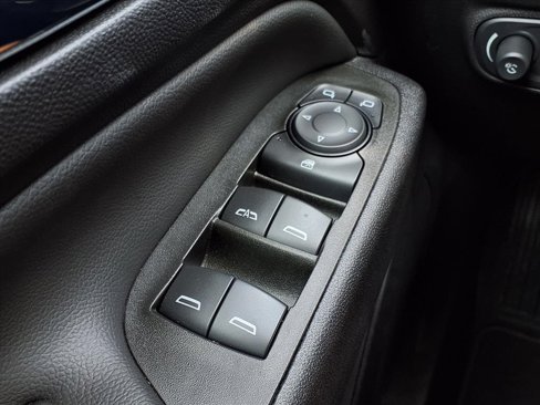 Used 2021 Chevrolet Equinox LT image 10