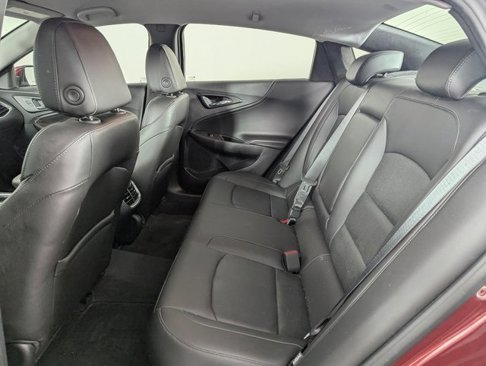 Used 2017 Chevrolet Malibu Premier w/ Driver Confidence Package image 16