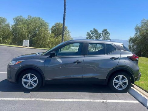 Used 2021 Nissan Kicks S image 36