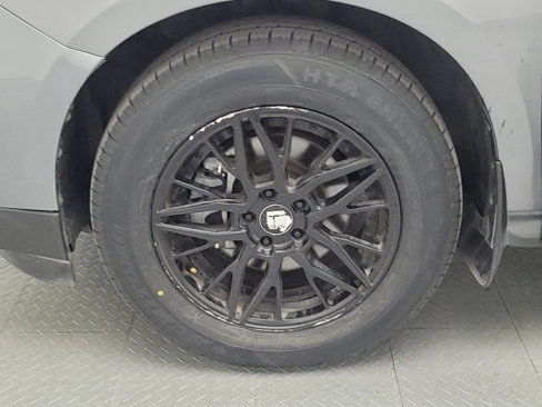 Used 2020 Nissan Pathfinder S image 31