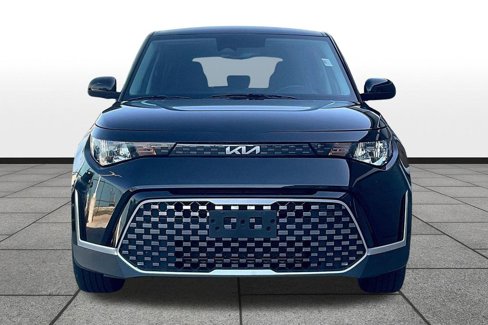 Used 2023 Kia Soul EX image 3