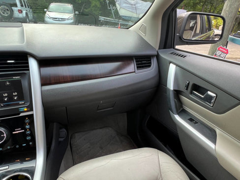 Used 2011 Ford Edge Limited w/ 302A Rapid Spec Order Code image 11