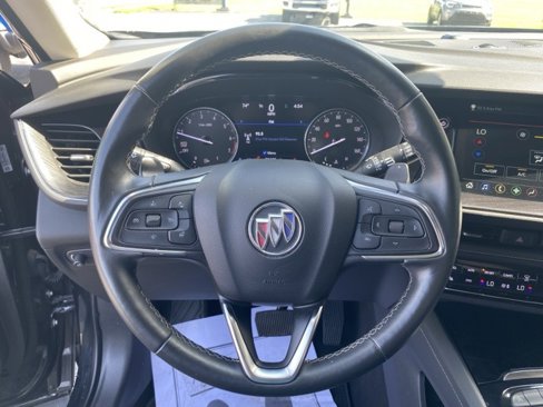 Used 2023 Buick Envision Essence image 26