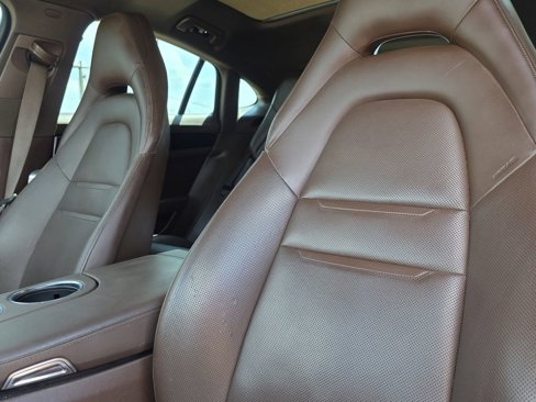 Used 2020 Porsche Panamera 4S image 5