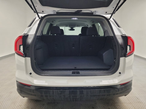 Used 2022 GMC Terrain SLE w/ Driver Convenience Package image 29